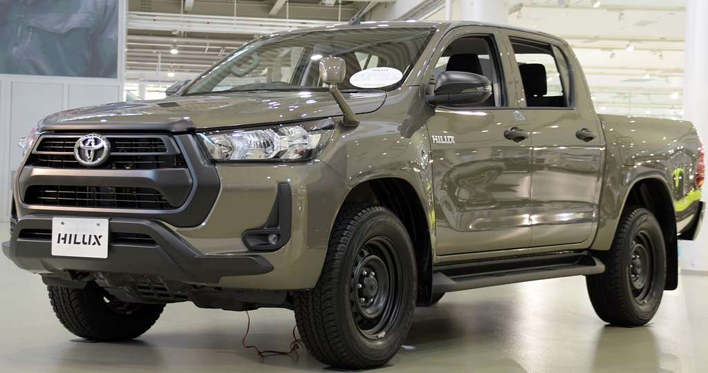 Image of Toyota Hilux in Military Green Matt Gloss. 