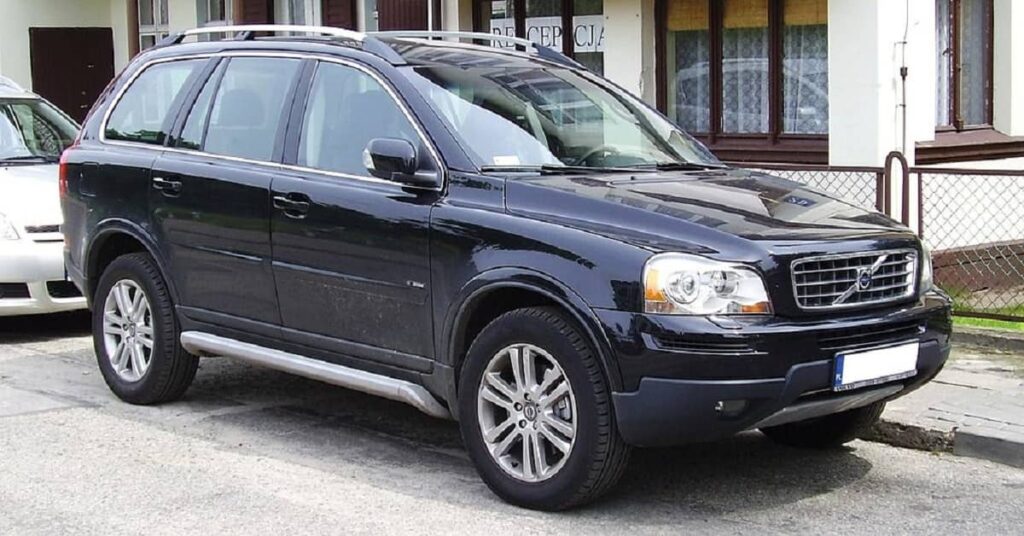 Volvo XC90 (2006–2009) – Seven-Seat Euro Luxury Under $10,000