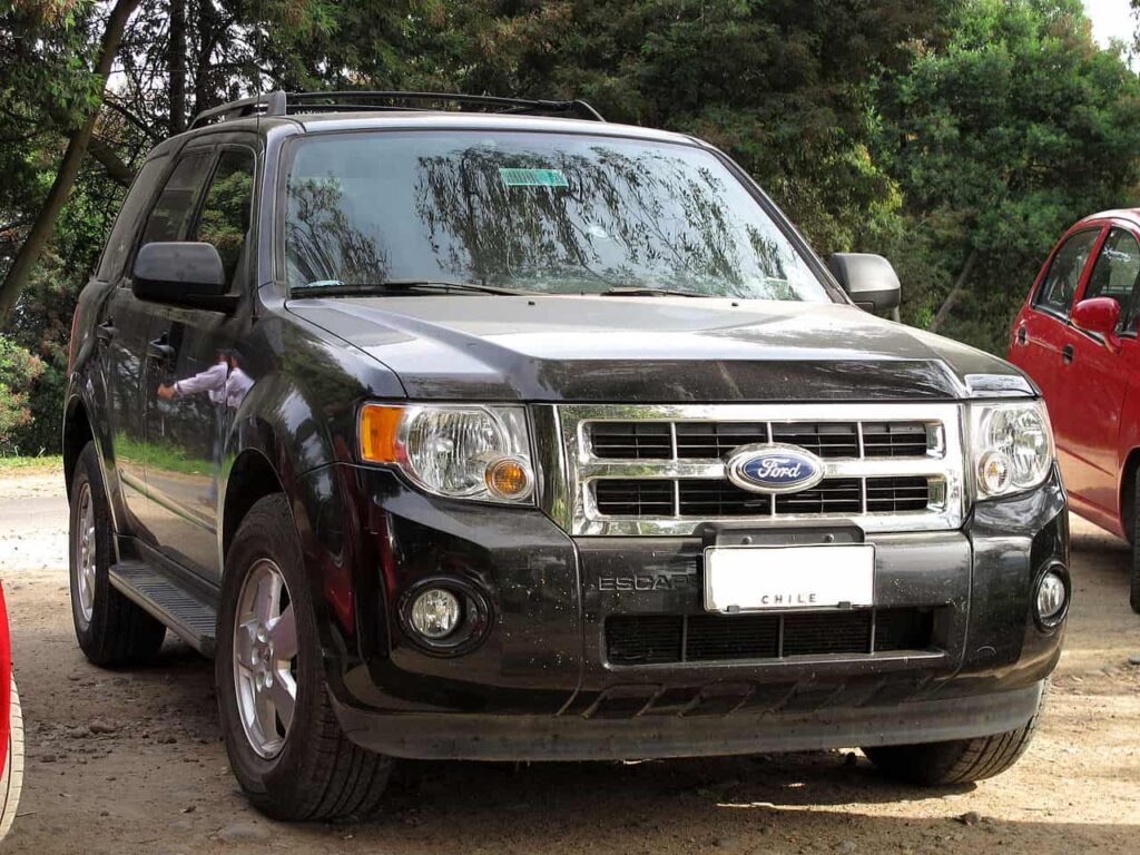 Ford Escape (2010–2011) – Best AWD Compact SUV Under $10000