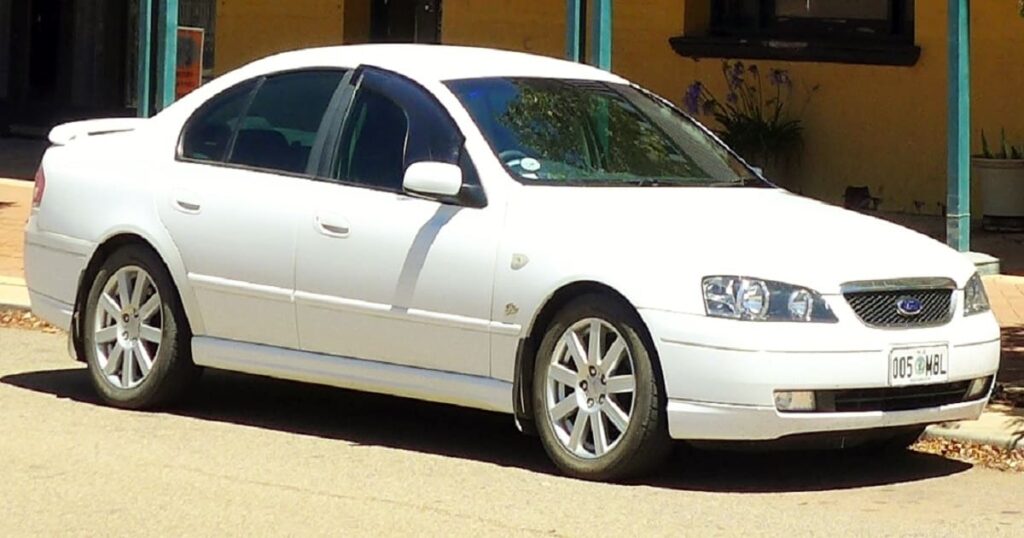 an Image of white Ford Fairmont BA for section most comfortable car under $5k