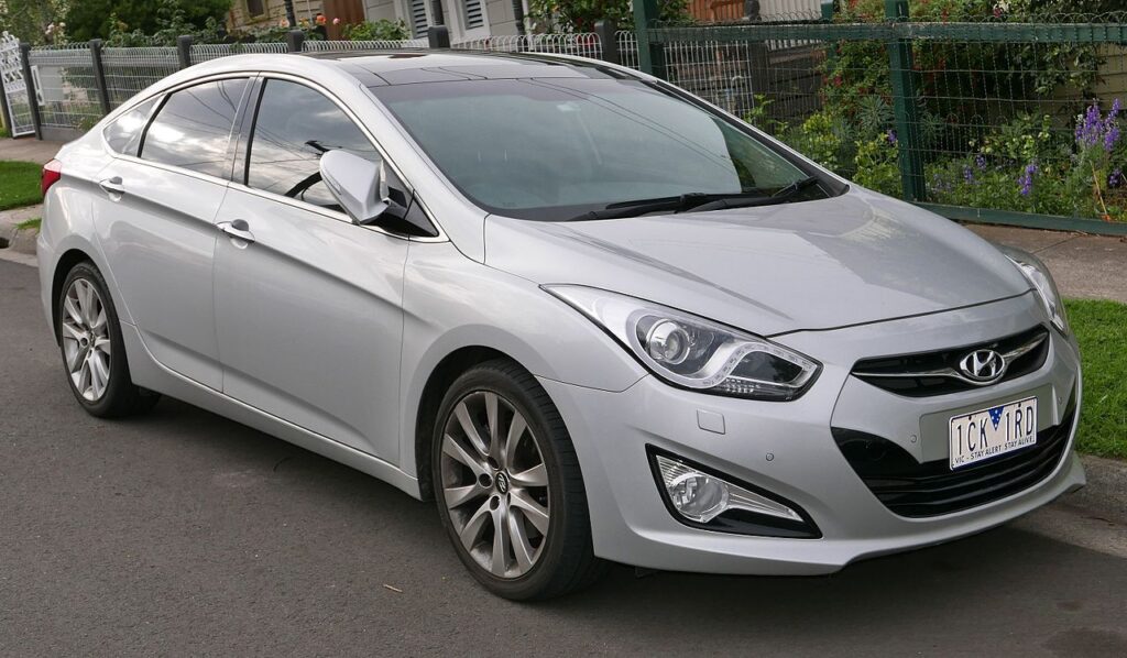 Hyundai i40 (2012–2014) best sedans under $10k in Australia