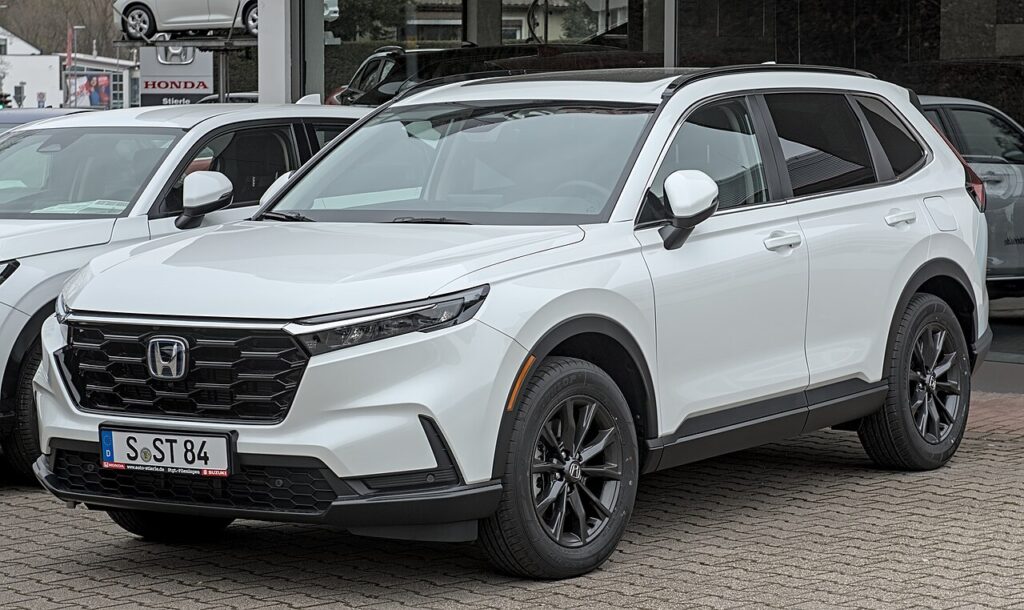 an image of white Honda CRV 2025 for the section best Honda car 2025