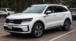 An Image of white Kia Sorento Hybrid – Best Hybrid SUV for Families