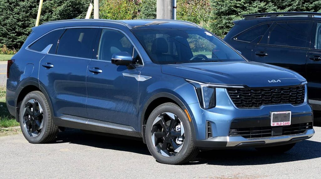 Kia Sorento: A Good Car for Traveling with Family Versatility