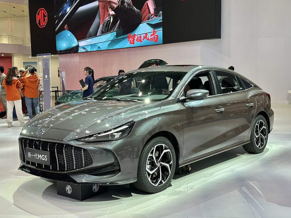 MG 5 Vibe  – Best Car for Highway Driving Under $25K With Big Features