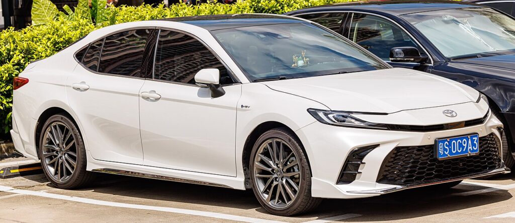 Toyota Camry: A Good Car for Traveling in Comfort and Efficiency