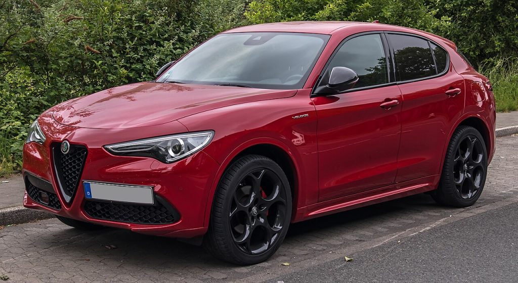 Alfa Romeo Stelvio – A Driver-Focused Best Luxury SUV (2020–2026)