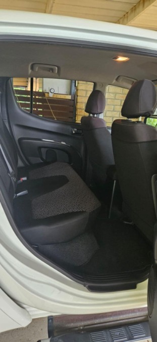 2014 Mitsubishi Triton