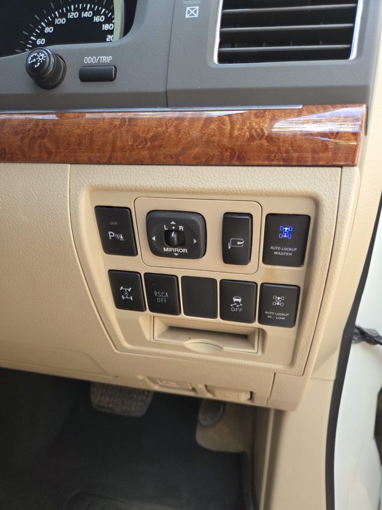 2013 Toyota Landcruiser