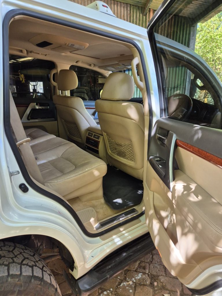 2013 Toyota Landcruiser