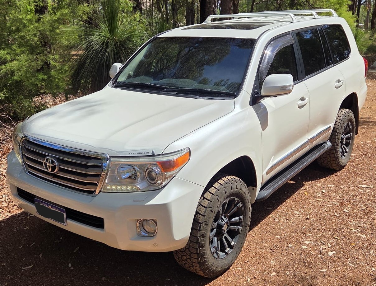 2013 Toyota Landcruiser