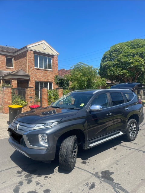 2020 Mitsubishi Pajero