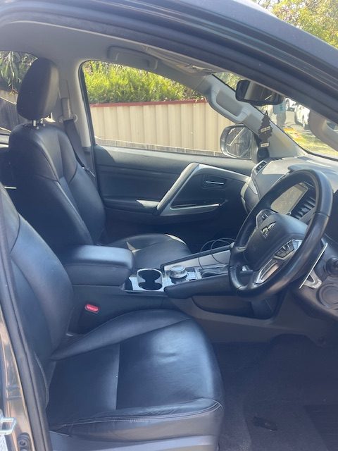 2020 Mitsubishi Pajero