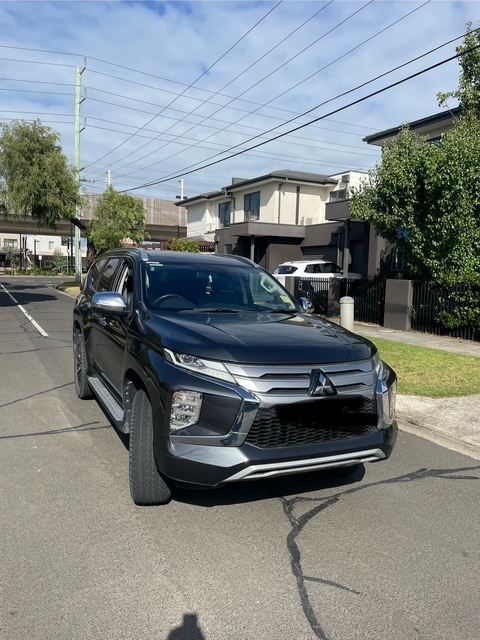 2020 Mitsubishi Pajero