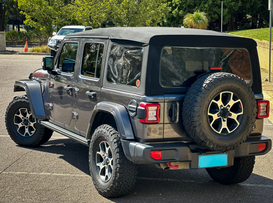 2020 Jeep Wrangler Rubicon 4WD Hard top and Soft top