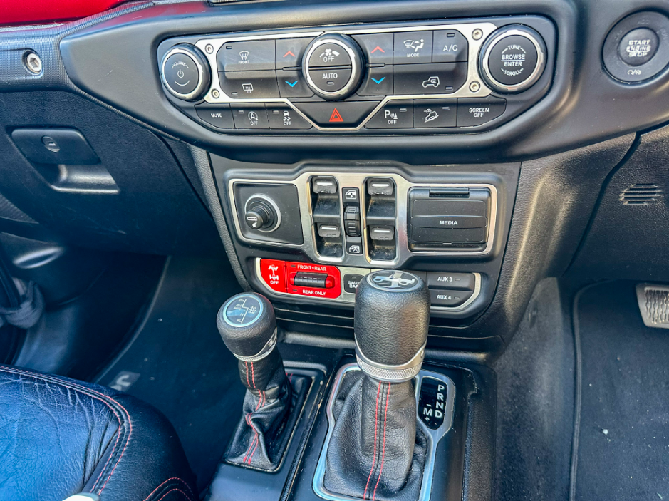 2020 Jeep Wrangler Rubicon 4WD Hard top and Soft top