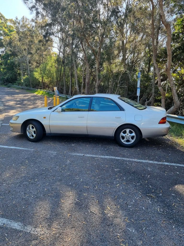 1999 Lexus ES